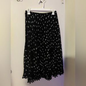 Abercrombie floral sheer midi skirt with elastic waist. Medium